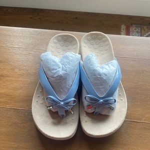 Brand News Bella Toe Post Sandal